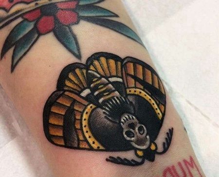 小臂内侧old school 蜜蜂