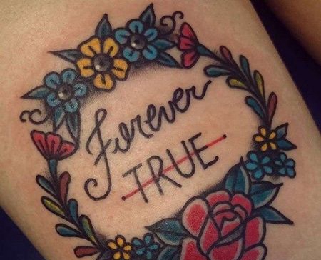 手臂前侧old school 花朵与文字