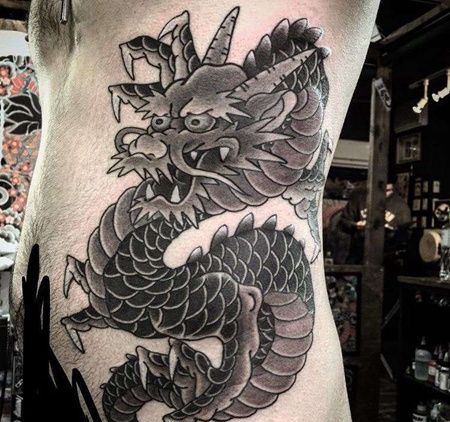 腰侧日式传统龙