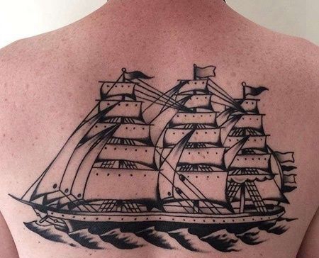 背部old school风格帆船