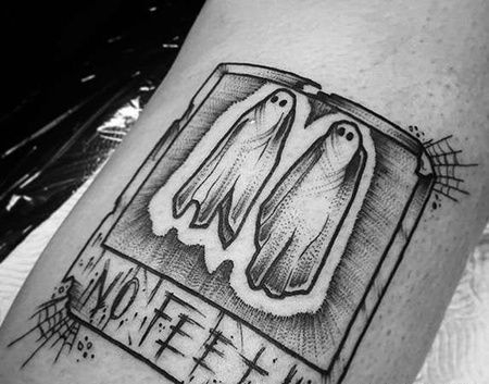 小臂点刺黑灰照片玩偶