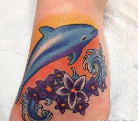 精美好看的海豚小纹身图案