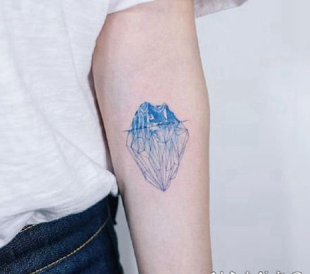 冰块冰山的冰主题纹身作品