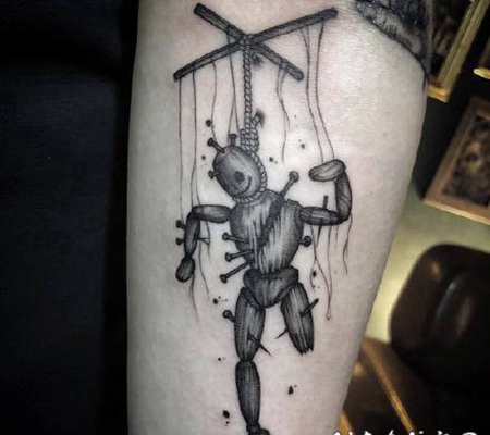 提线玩偶主题的木偶纹身作品图