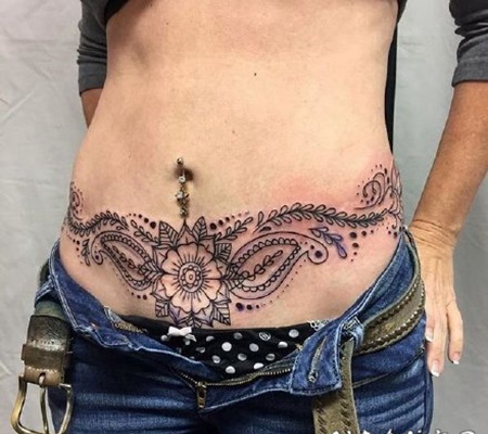女性露脐帅气的十剖腹产盖疤痕纹身作品图