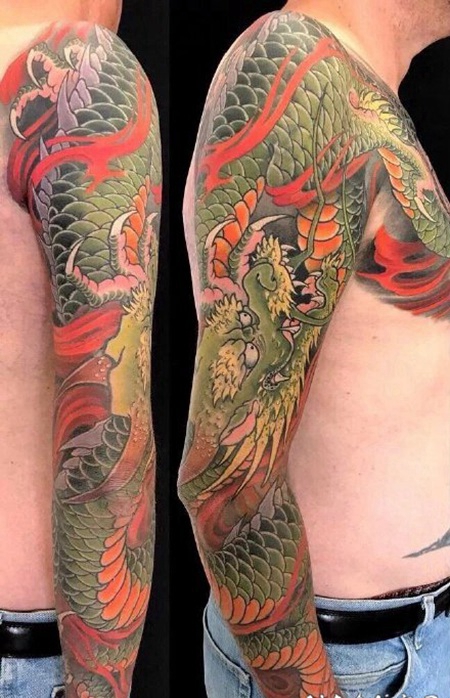 传统花臂纹身 传统的炫彩纹身花臂作品赏析