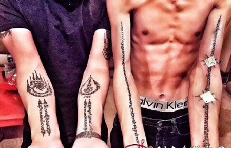 情侣刺符纹身 情侣的成对泰国刺符纹身作品赏析