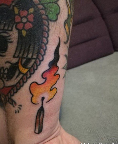 打火机火柴抽烟主题的的纹身图片
