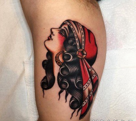 漂亮的的小school女郎纹身图片