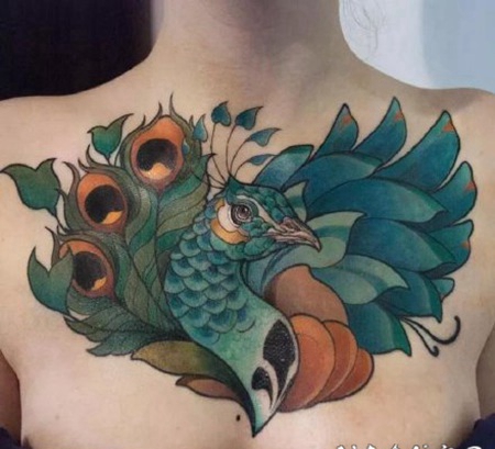 适合女性的1漂亮大花胸纹身作品图案