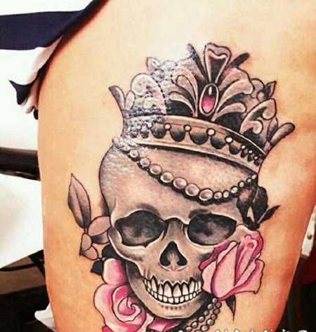 玫瑰与骷髅纹身 象征爱情的重生的玫瑰骷髅纹身图案