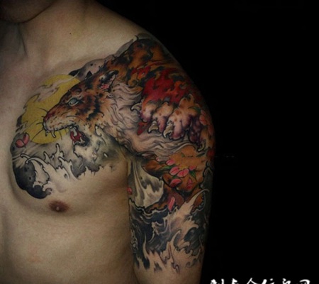 猛虎归山，霸气半甲猛虎彩绘纹身