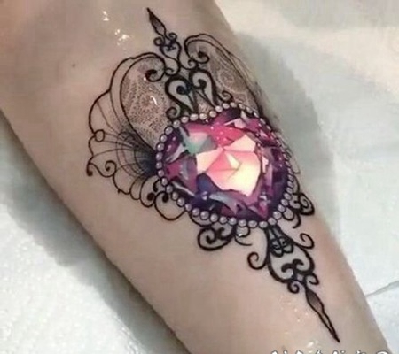 newschool宝石纹身 漂亮的心形宝石纹身图案作品