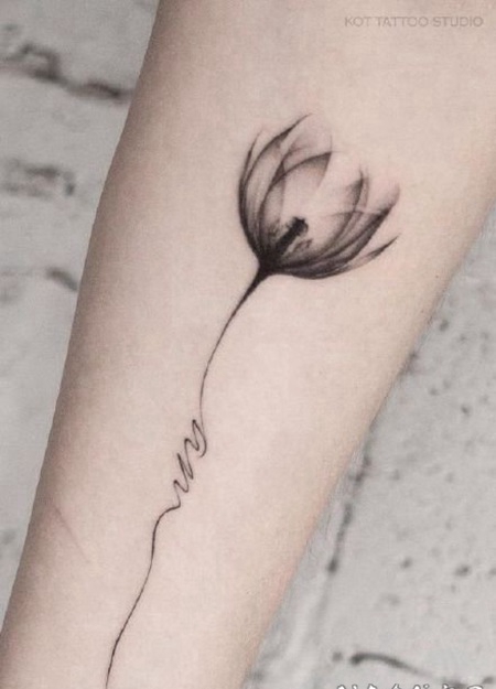 含苞待放的小花骨朵纹身图片