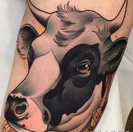 很可爱的牛纹身图片