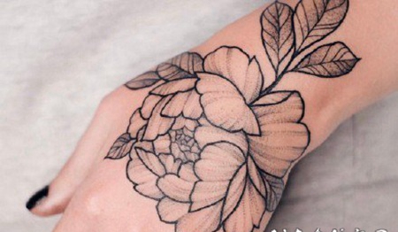 芍药纹身 芍药素花主题的纹身图案