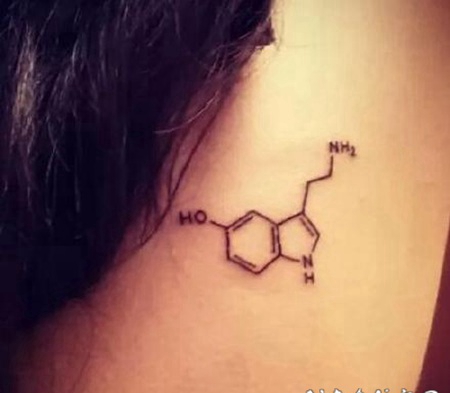 多巴胺分子符号的纹身图案