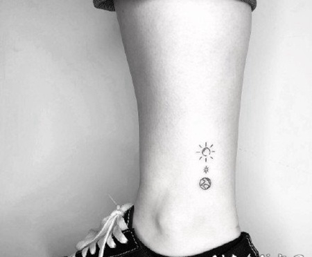 脚踝位置的极简小纹身图案赏析