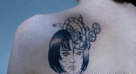 伊藤润二风格的富江恐怖漫画纹身图案