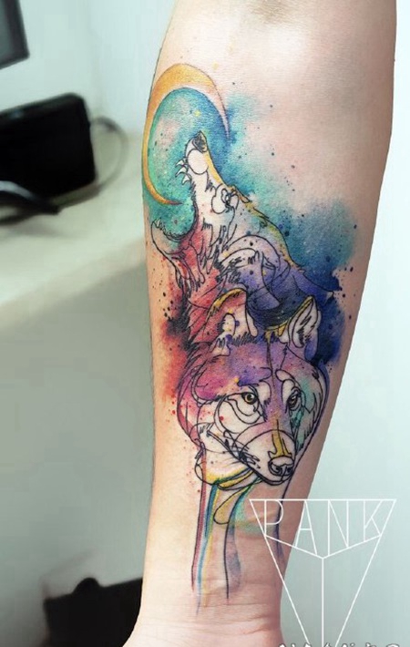 胳膊水彩纹身 漂亮的2水彩色纹身作品图案