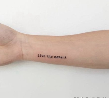 100元到200元左右的小英文字母纹身图案