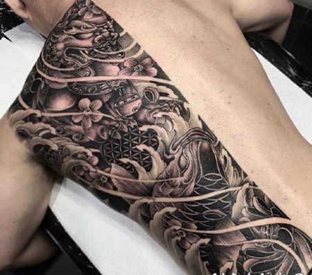 四款传统的男性半背纹身作品图案