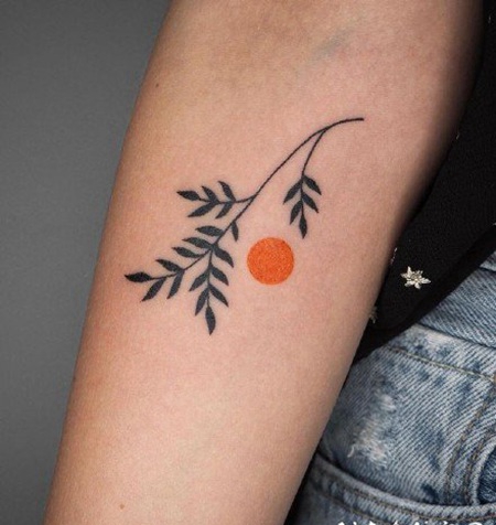 小清新秋意浓的树叶纹身图案