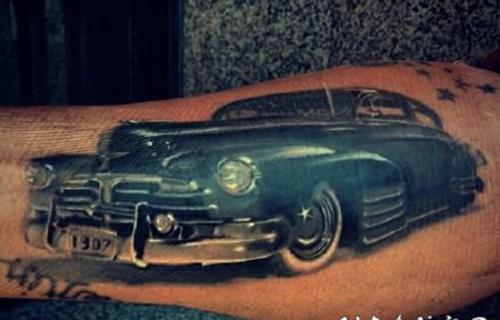 老爷车纹身 复古风格的机车老爷车纹身图片