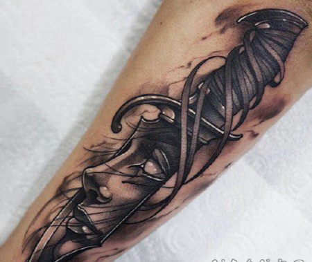 匕首刺青 黑色的小臂小刀匕首纹身图案