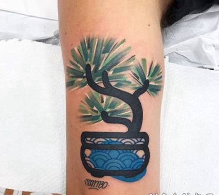 纹身师Mattia Mambo设计的粗线条极简抽象图案