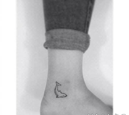 适合女生的极简纹身图案欣赏