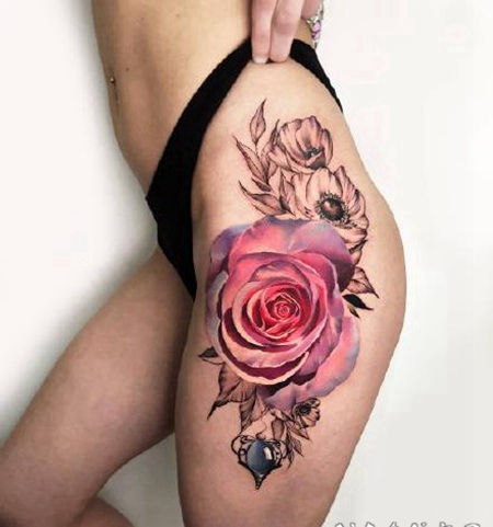 彩色美丽的花朵女生纹身图案参考