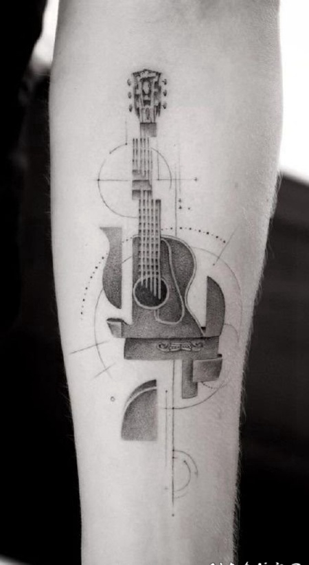纹身吉他图 黑灰色的吉他纹身图片