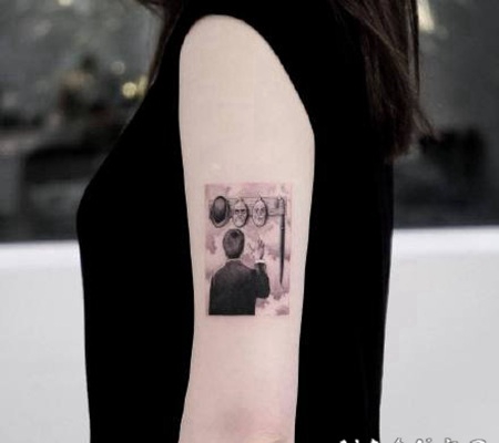 纹身艺术家Eva Krbdk复制梵高、克利姆特的作品