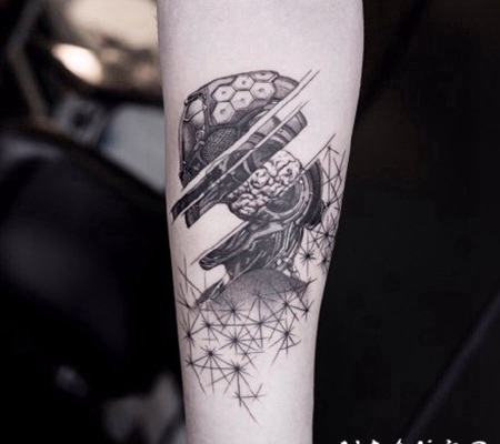 六款点刺的黑灰几何手臂纹身图案欣赏