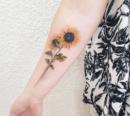 向日葵纹身：小清新的向日葵纹身图片