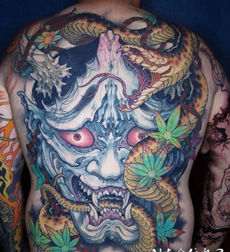 恶之怨念，满背般若与蛇彩绘纹身