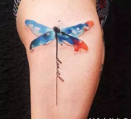 彩绘刺青：2水彩色的漂亮小纹身图案