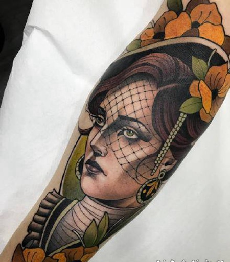 newschool风格的欧美包臂女郎纹身图案
