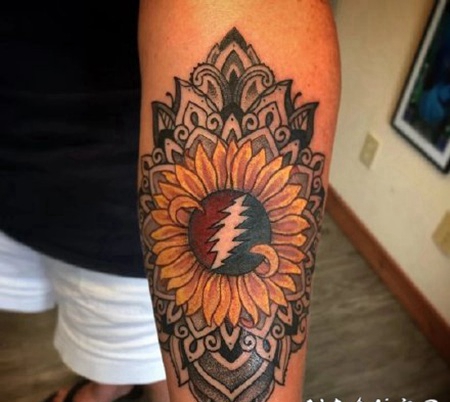 漂亮的向日葵纹身图片