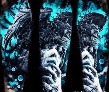 梦幻蓝色调的炫彩写实纹身图片