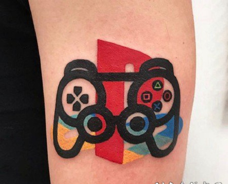 可爱涂鸦插画风格的的小纹身图片