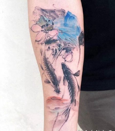 写意小清新的黑灰纹身图片