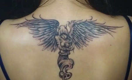 美女背部堕落天使纹身图案