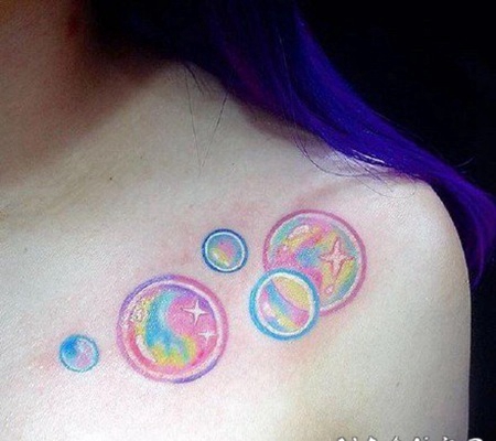 简单彩色小纹身 彩虹色的18组小清新纹身图片