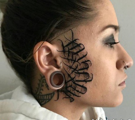 耳软骨纹身 耳朵上的个性的小纹身图案