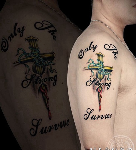 信念之杵，手臂d十字架英文纹身