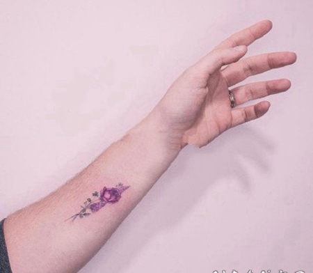 小清新碎花纹身 简约的女生碎花小纹身图片