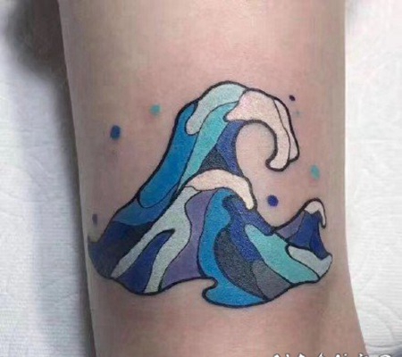 水浪纹身 彩色小清新的海浪纹身图片