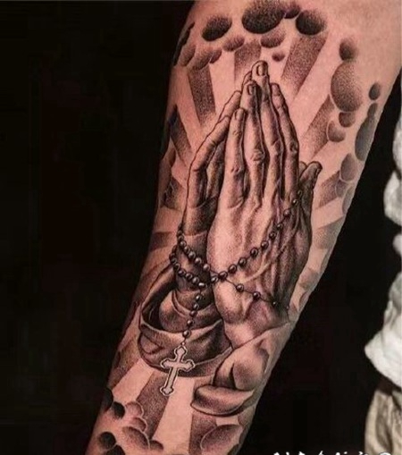 纹身十字架 西方宗教的十字架纹身图案